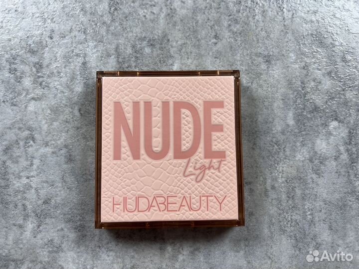 Huda beauty nude light