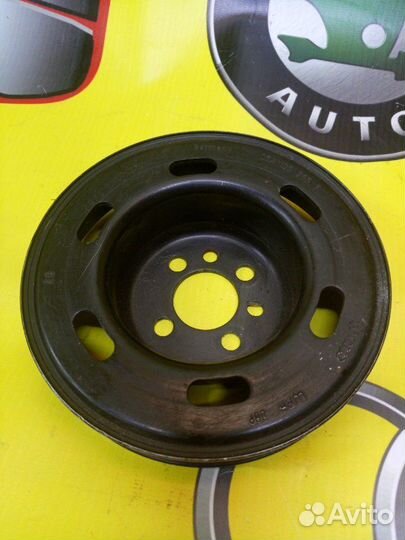 Шкив коленвала передний Skoda Octavia Tour лифтбек