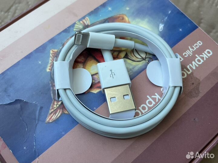 Кабель на iPhone новый