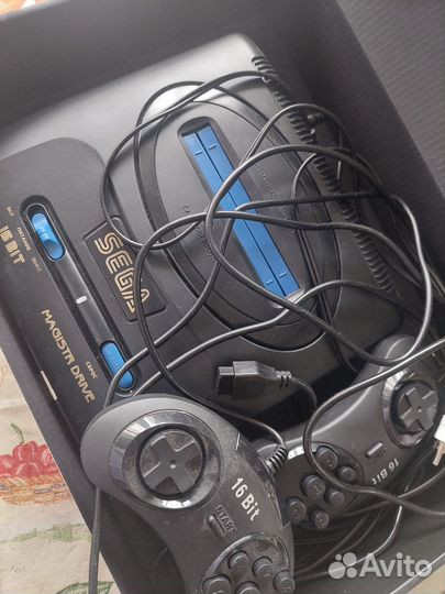 Игровая приставка sega