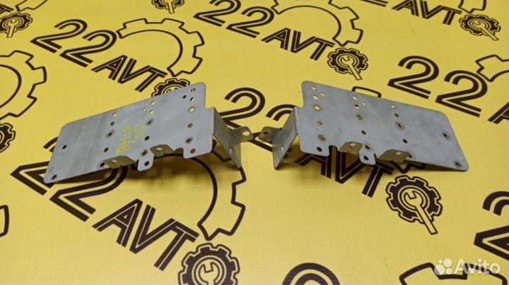 Крепление магнитолы Subaru Legacy BH5 EJ206