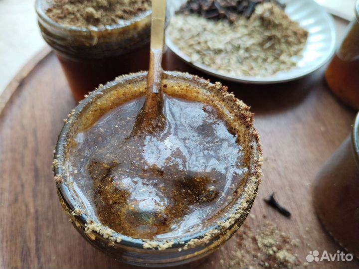 Медовое средство от глистов с травами