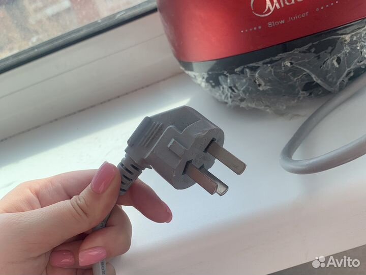 Соковыжималка Midea