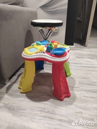 Развивающий столик chicco