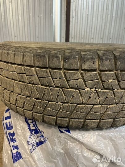 Bridgestone Blizzak DM-V1 225/65 R17