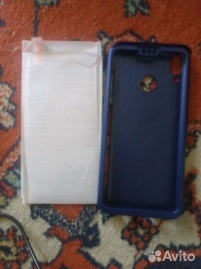 Чехлы для телефонов