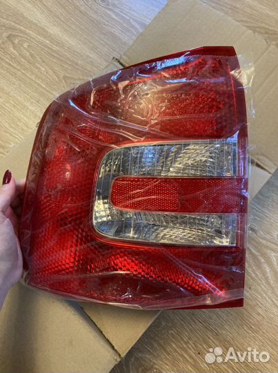 Фонарь задний левый Skoda оригинал