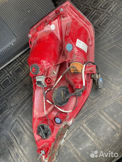 Фонарь задний ситроен