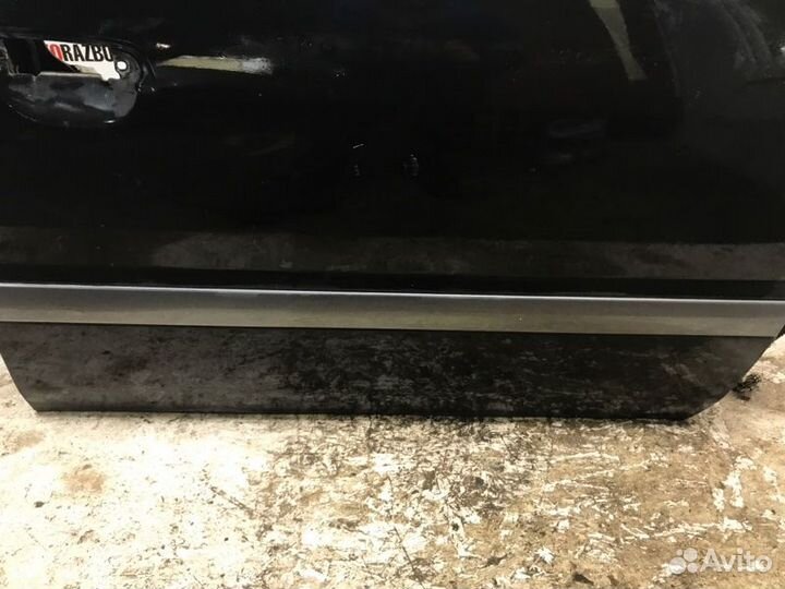 Дверь боковая передняя правая Mitsubishi Space