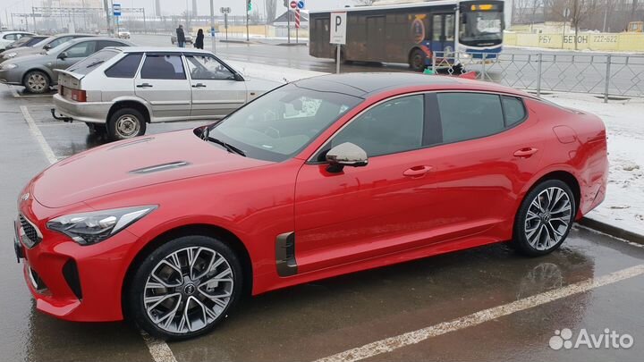 Kia Stinger 2.0 AT, 2018, 22 000 км