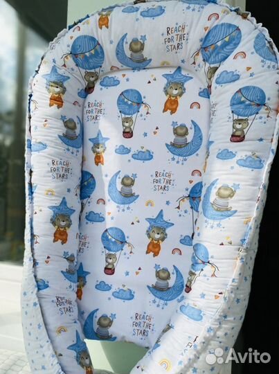 Бортики в кроватку новые комплект