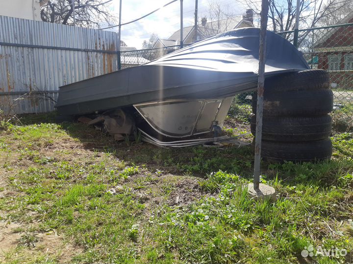 Лодка Казанка Катер