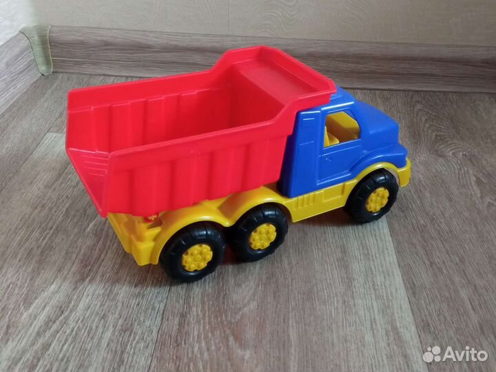 Детский грузовик