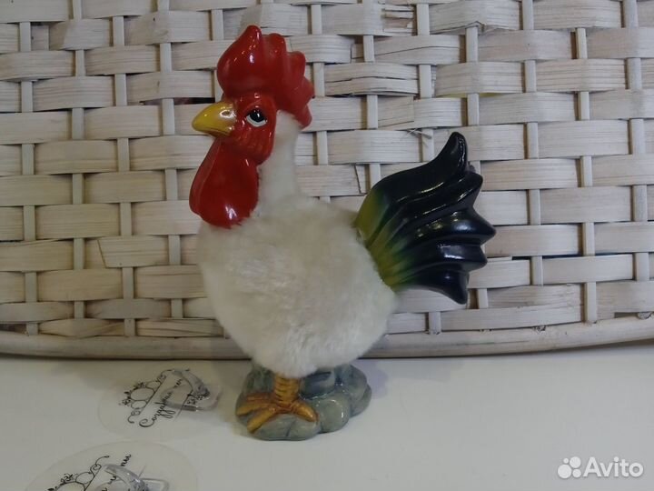 Статуэтка петушок