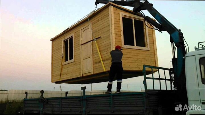 Деревянная бытовка на дачу