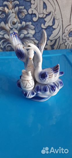 Статуэтка Лебеди