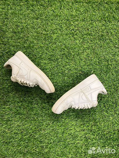 Кросовкки Nike air force 1 triple white оригинал