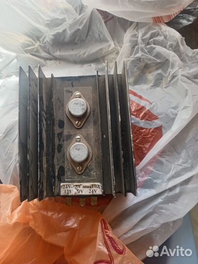 Б/У Преобразователь напряжения из 24V в 12V