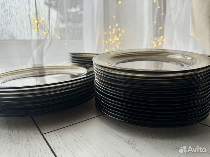 Сервиз посуда тарелки