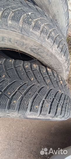 Michelin X-Ice North 3 215/65 R16