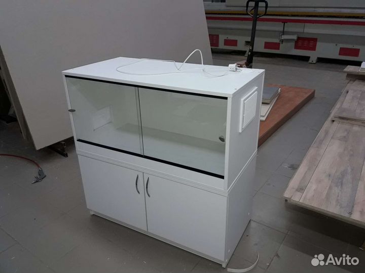 Аквариумы,террариумы