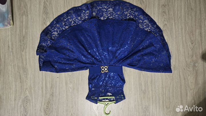 Платье праздничное