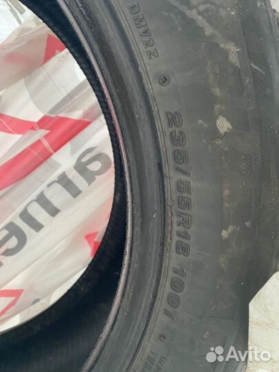 Bridgestone Blizzak DM-V2 235/55 R18 100T