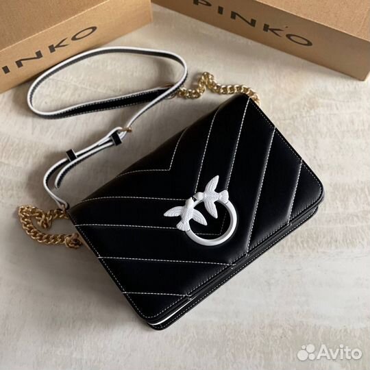 Сумка Pinko натуральная кожа