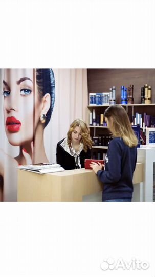 Администратор салона красоты