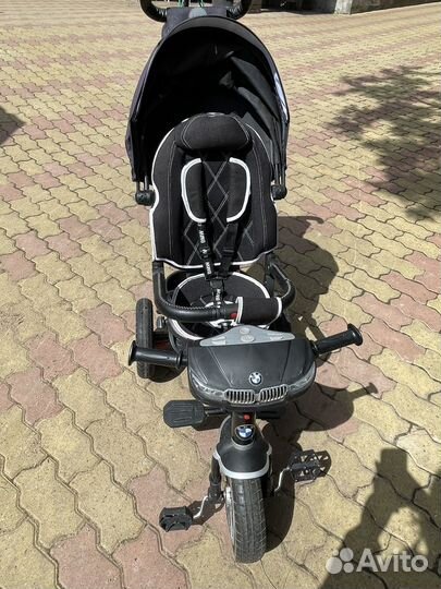 Велосипед детский трехколесный с ручкой