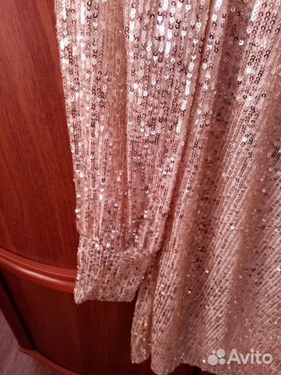 Нарядное платье