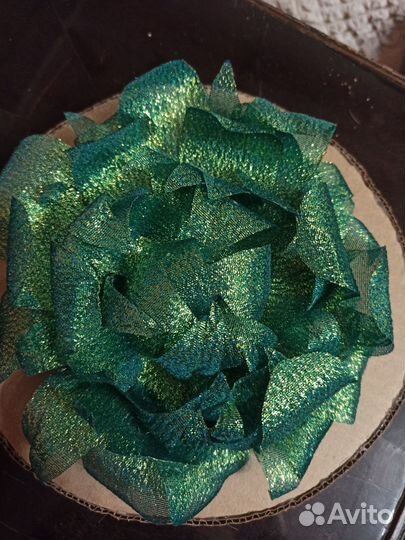 Брошь ручной работы цветок