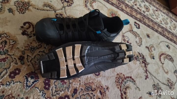 Ботинки для лыжероллеров