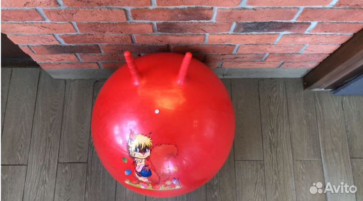 Мяч - прыгун с ушками (фитбол) 75 см красный