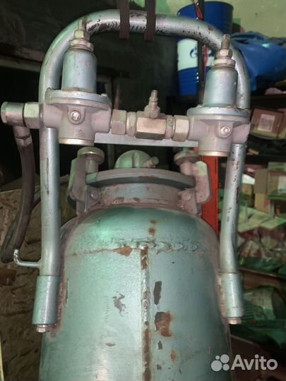 Флюсопитатель СССР для сварки (бак)