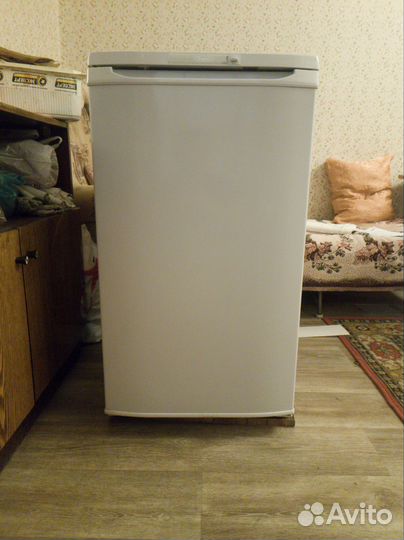 Минихолодильник с морозильной бу