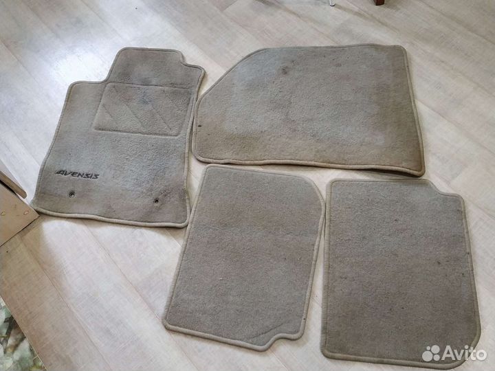 Автомобильные коврики ворсовые