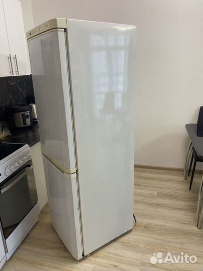 Холодильник samsung no frost RL33sbsw