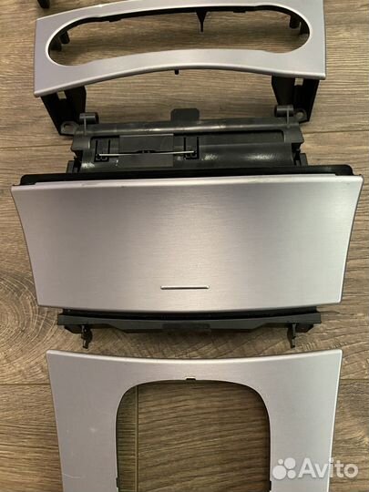 Комплект накладок передней панели Mercedes C W203