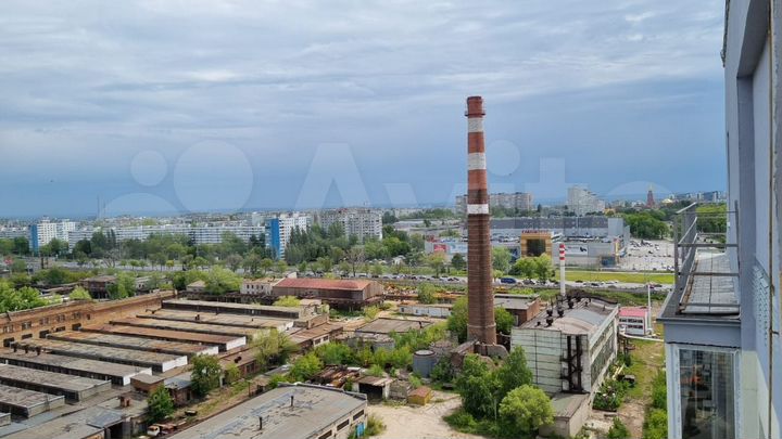 3000 м² с панорамными окнами на новой развязке