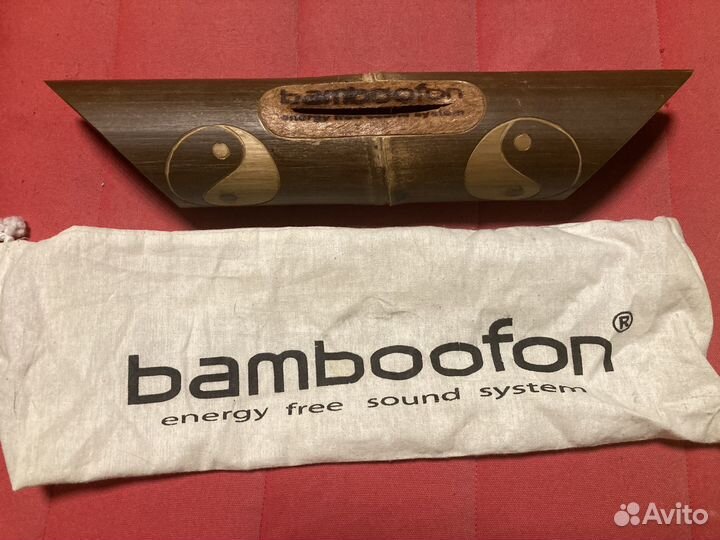 Подставка-колонка для моб тел из бамбука