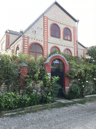 Дом 400 м² на участке 5,5 сот.