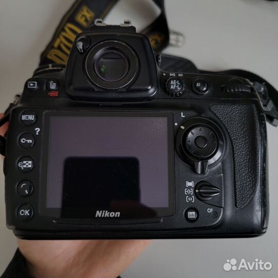 Зеркальный фотоаппарат Nikon D700 Отличный