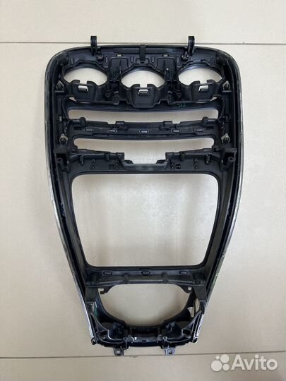 Накладка консоли Mercedes W205 A2056808707