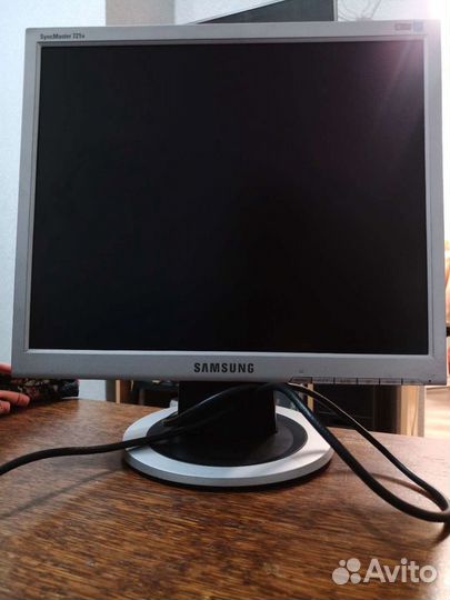 Samsung SyncMaster 721N