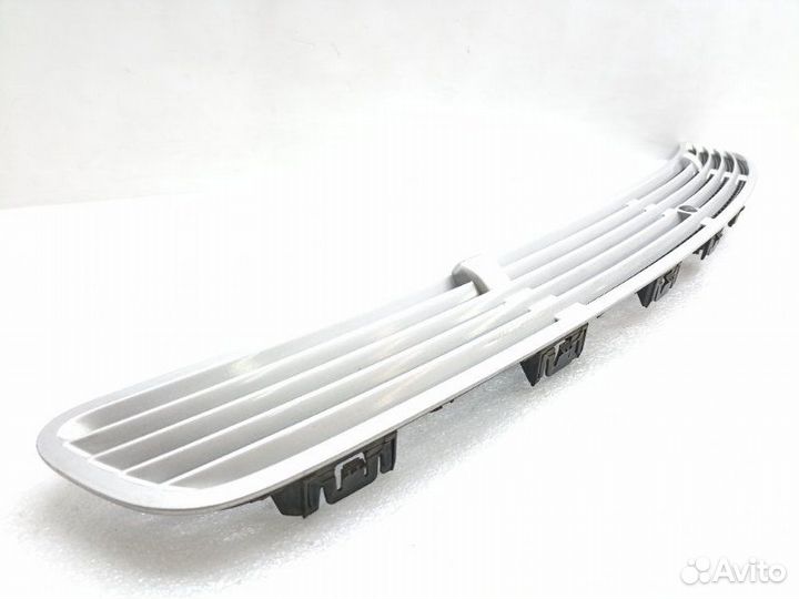 Решетка капота Mercedes-Benz E-Class W211