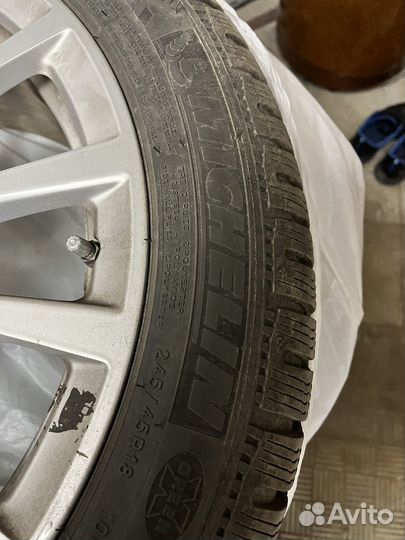 Michelin Alpin 245/45 R18