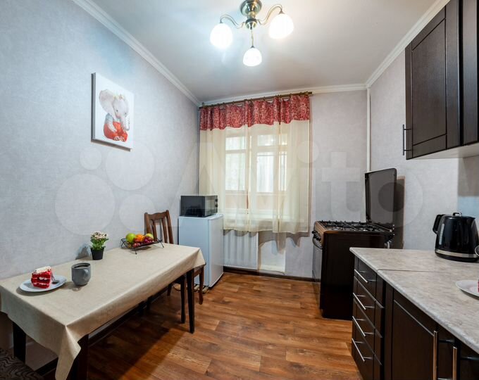 2-к. квартира, 64 м², 2/5 эт.