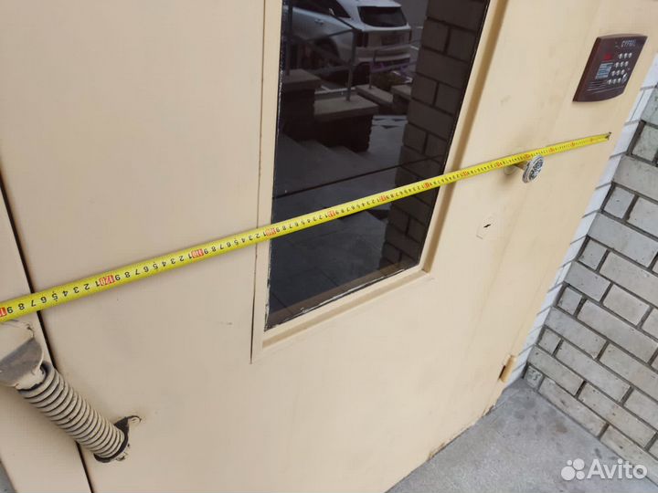 Дверь входная железная