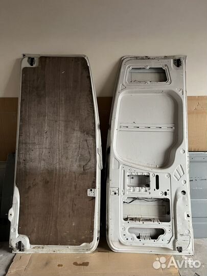 Двери зад Мерседес Спринтер 906